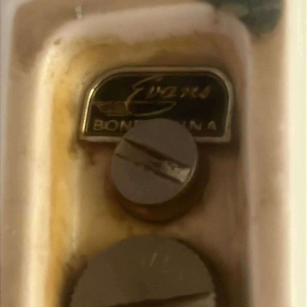 Lighter - Picture 7 of 9